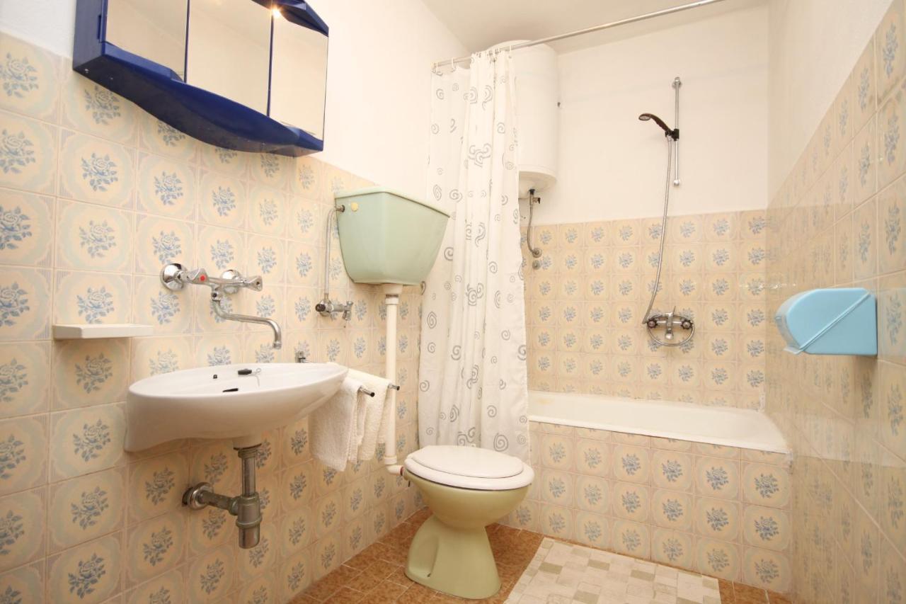 Apartments By The Sea Basina, Hvar - 8749 Apartment *