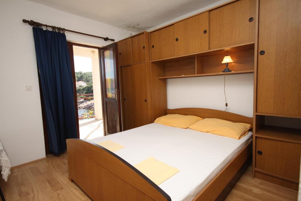 Apartments By The Sea Basina, Hvar - 8749 Apartment Vrbanj